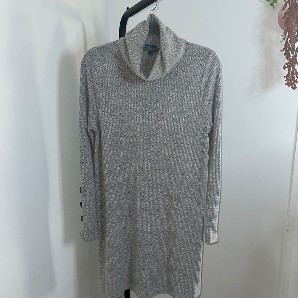 Elegant Gray Long Sleeve Knit Dress